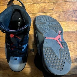 PSG Jordan 6’s sz 11